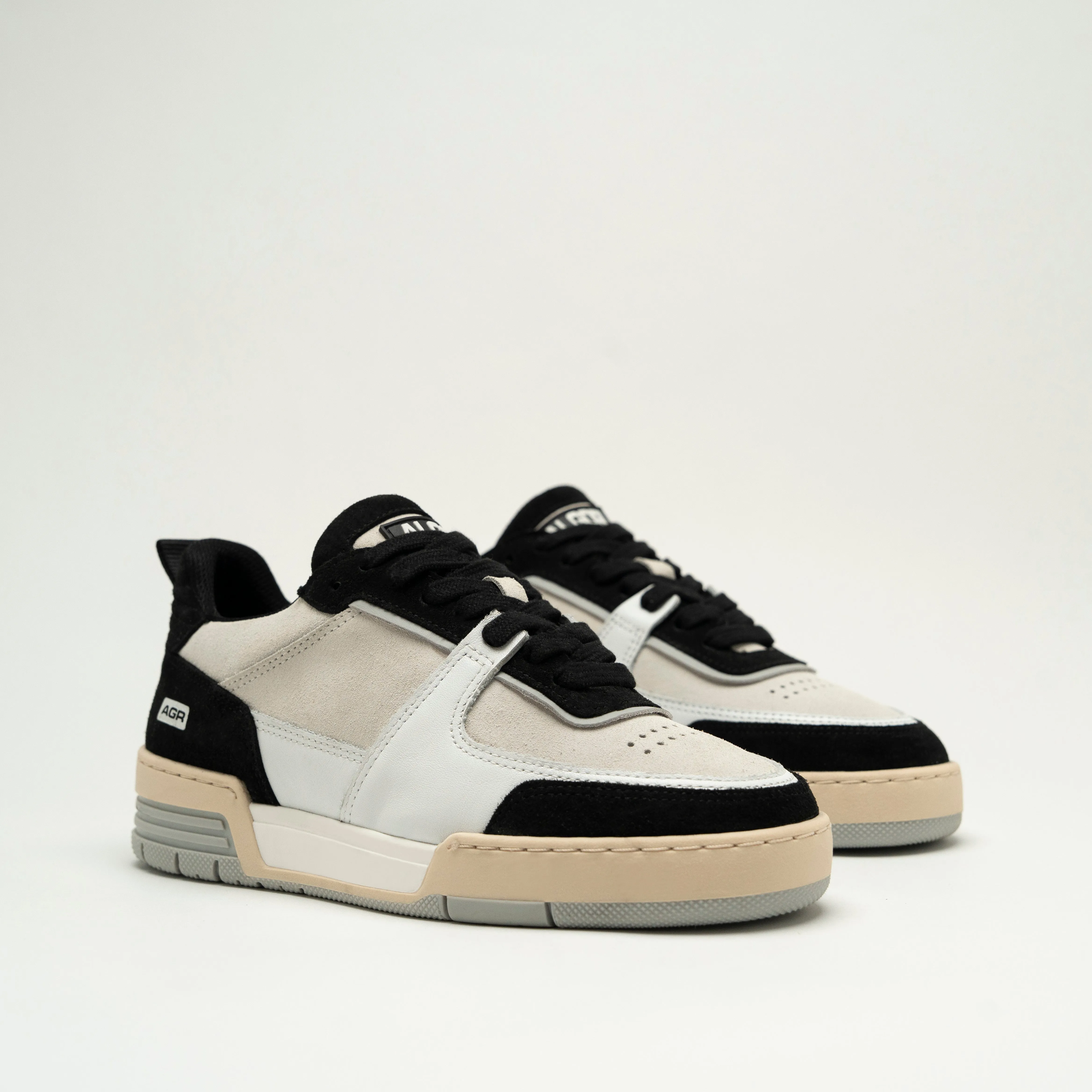 AGR Light Black Sneaker