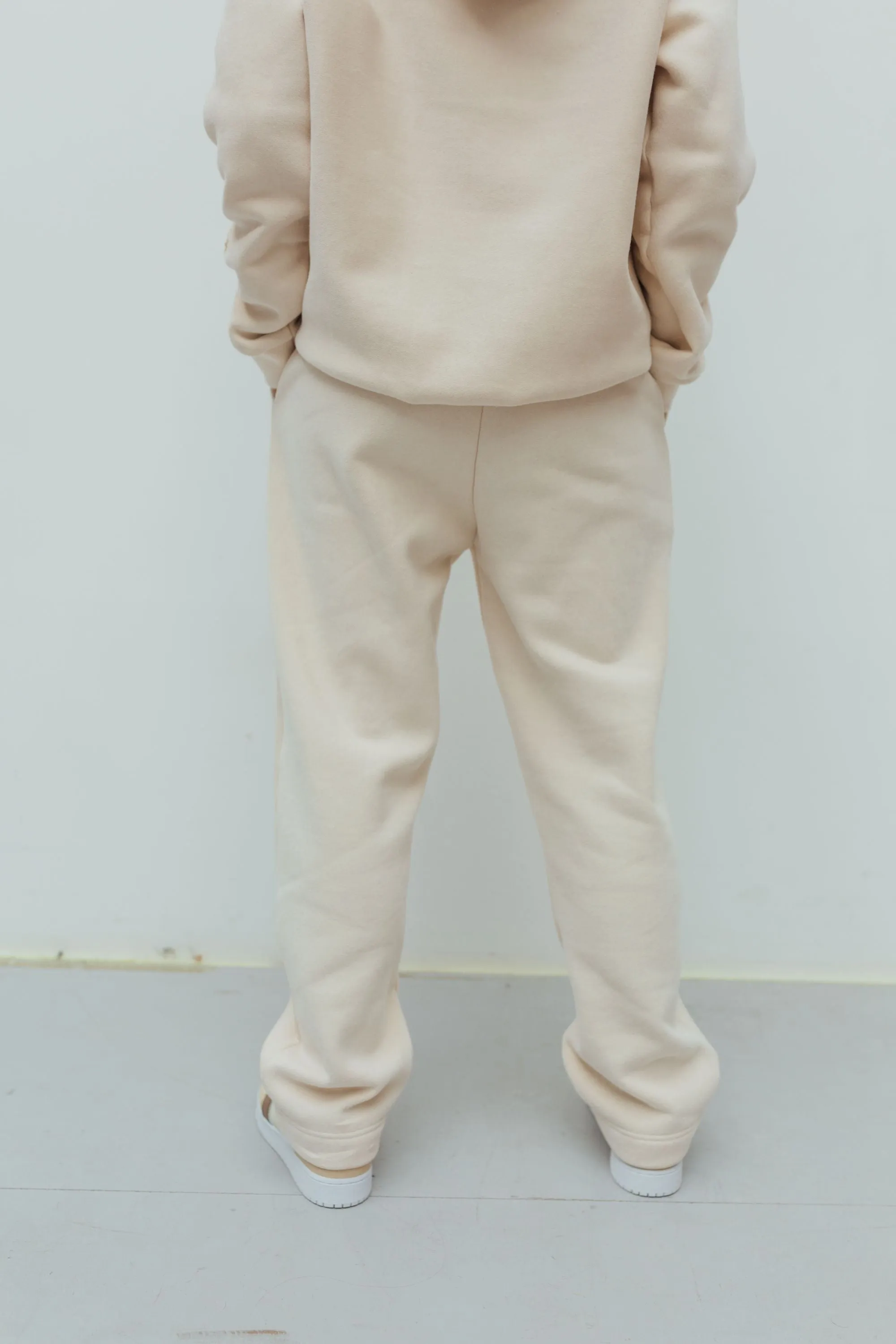 Angie Straight Joggers in Oat Milk