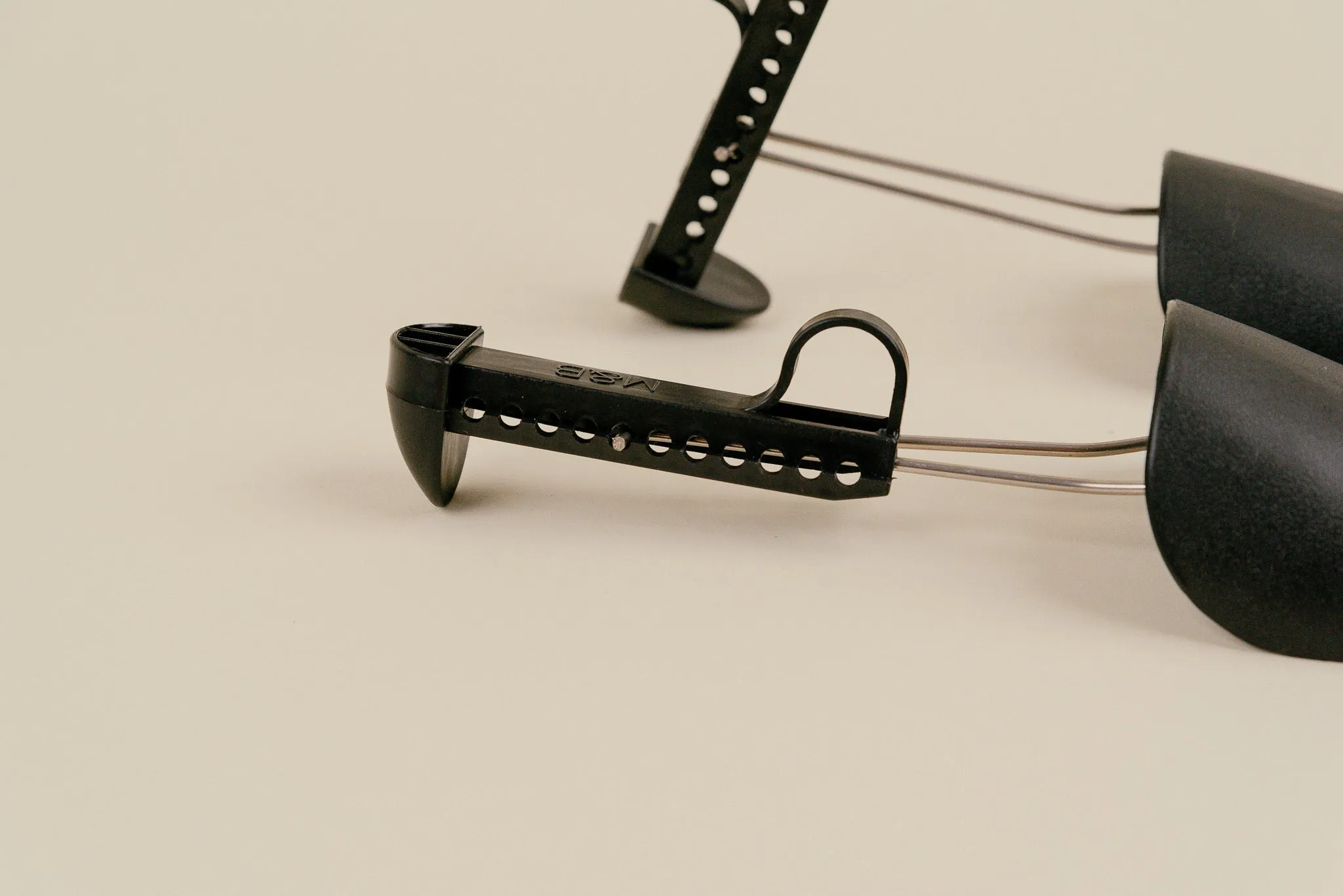 Black Lightweight Adjustable Shoe Trees