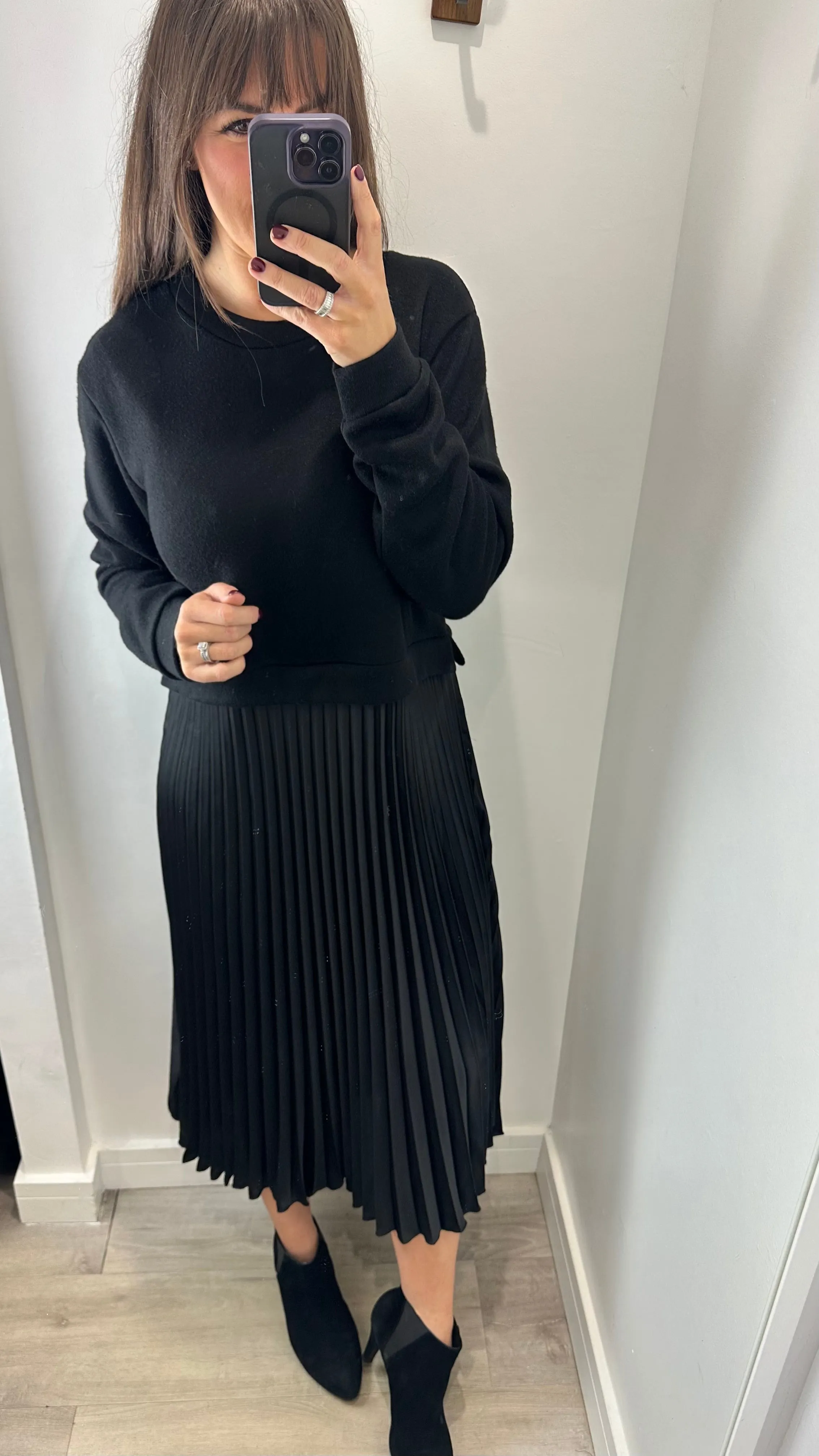 BLACK PLEATED JUMPER DRESS