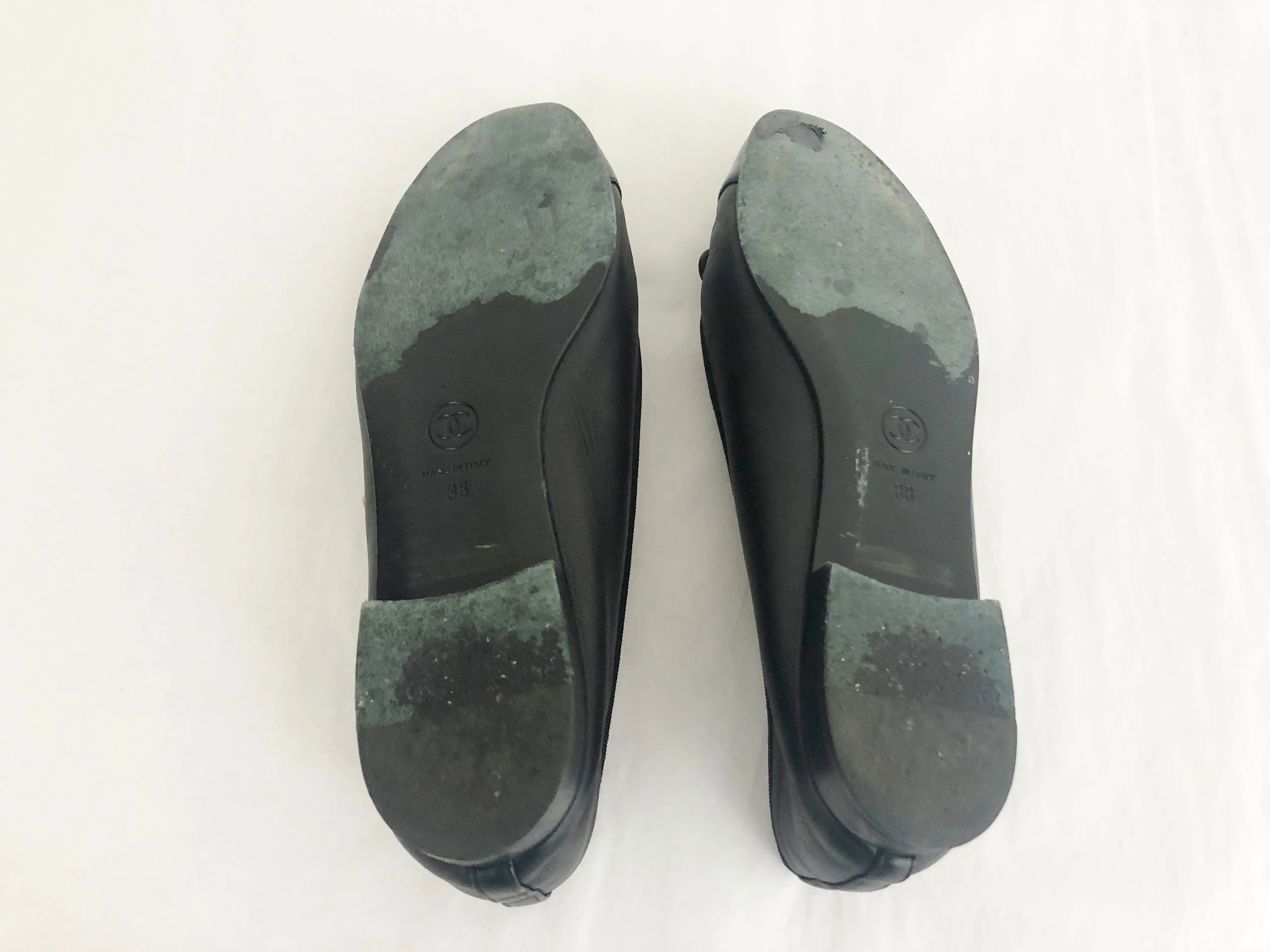 Chanel Leather CC Logo Ballet Flats Size 8