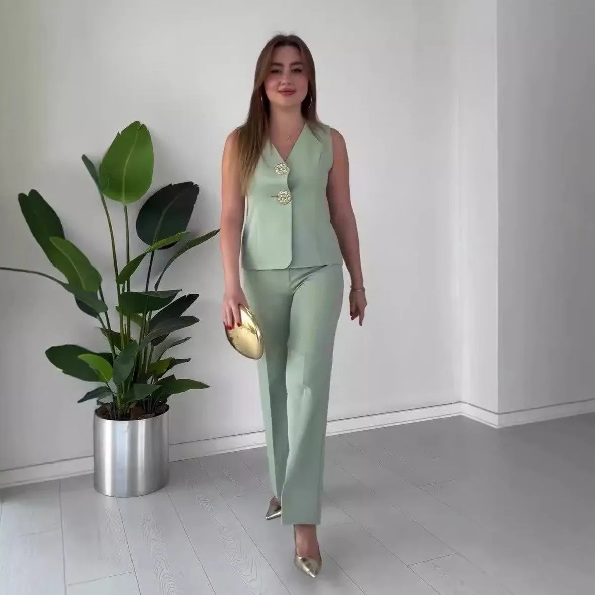 Chic Sleeveless Tailored Vest and Wide-Leg Pants Two-Piece Set