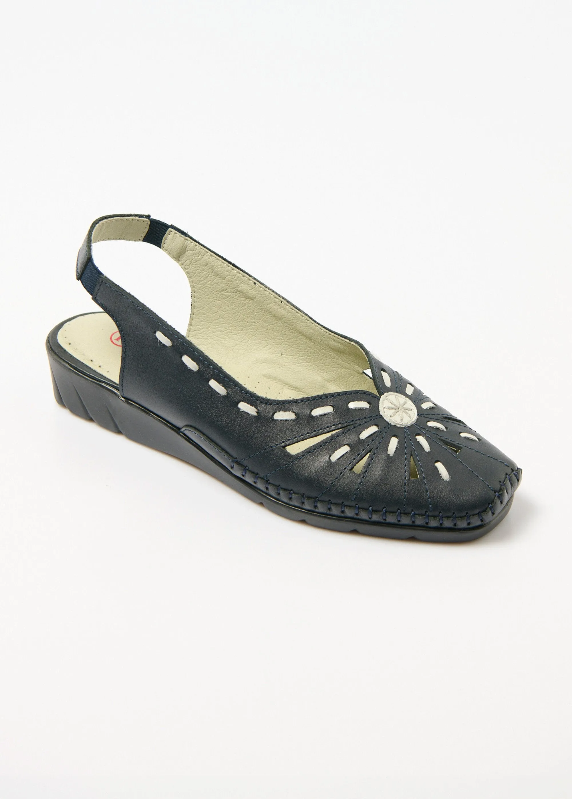Comfort width closed toe leather sandals