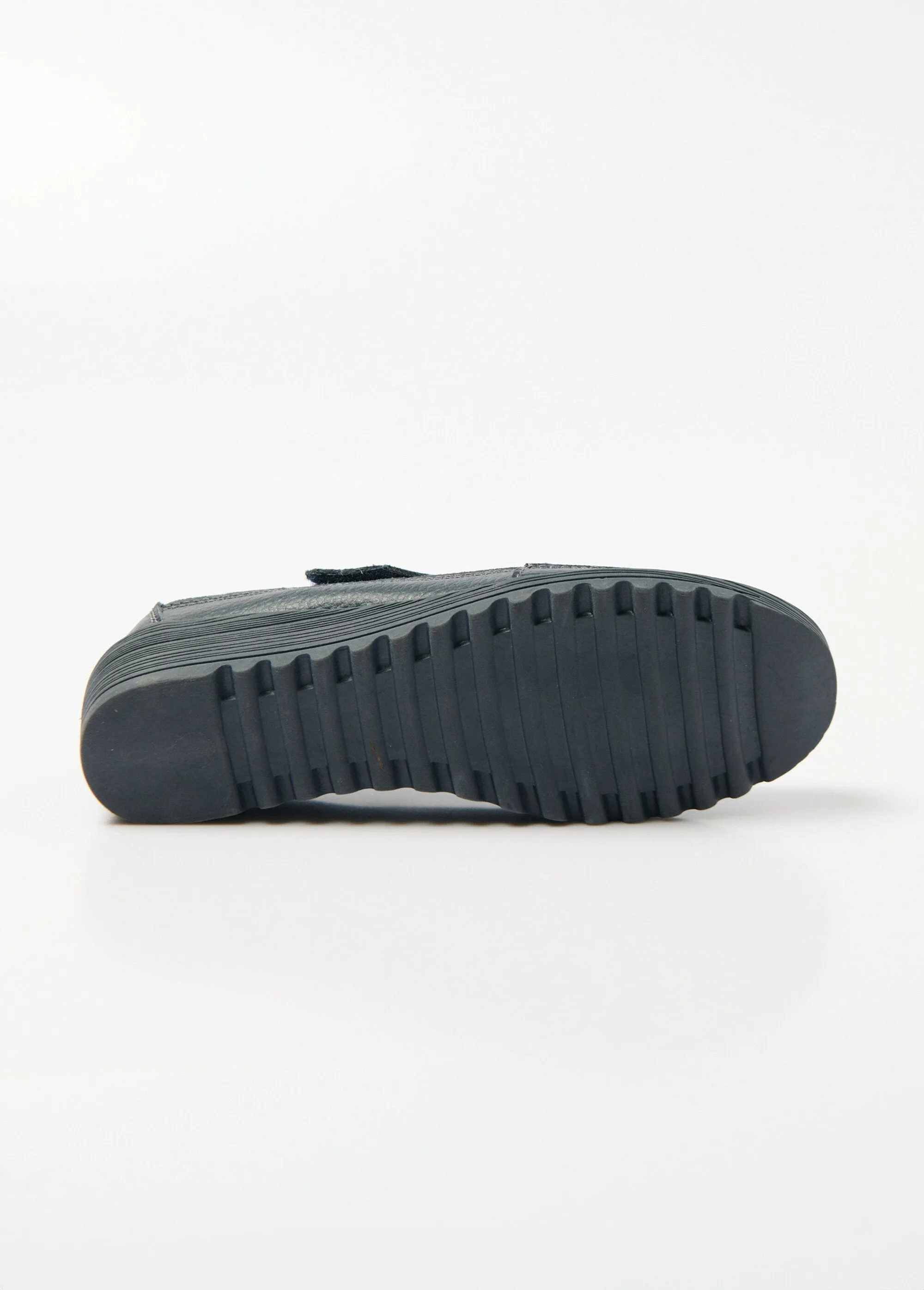 Comfort width Velcro sandals