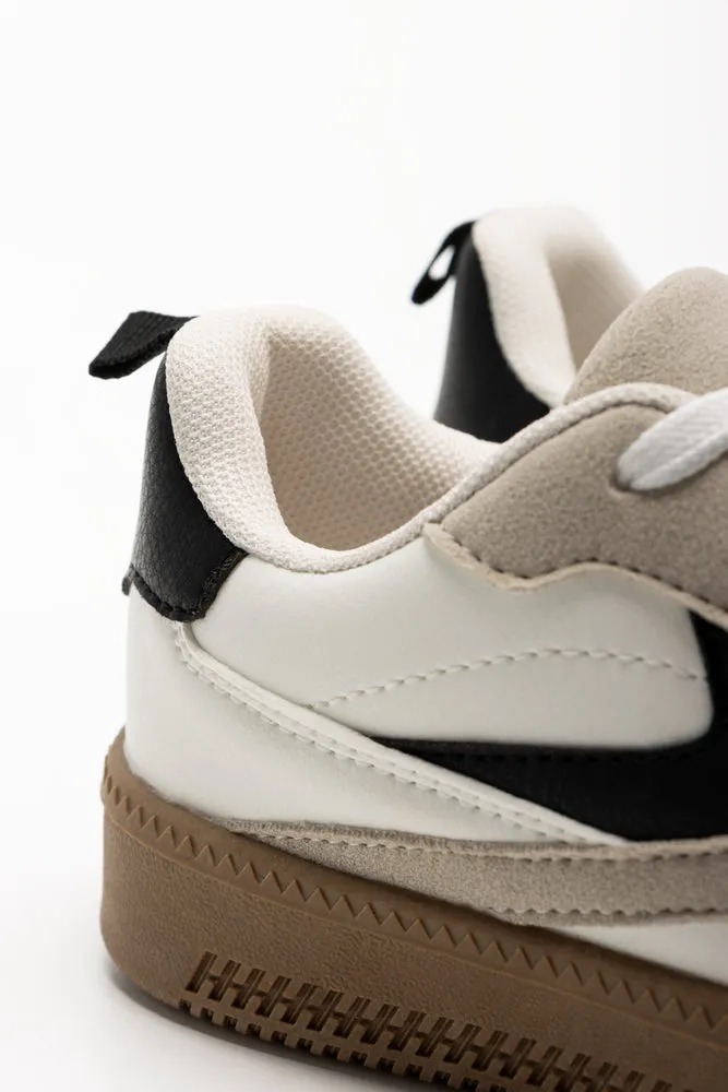 Court Sneakers White