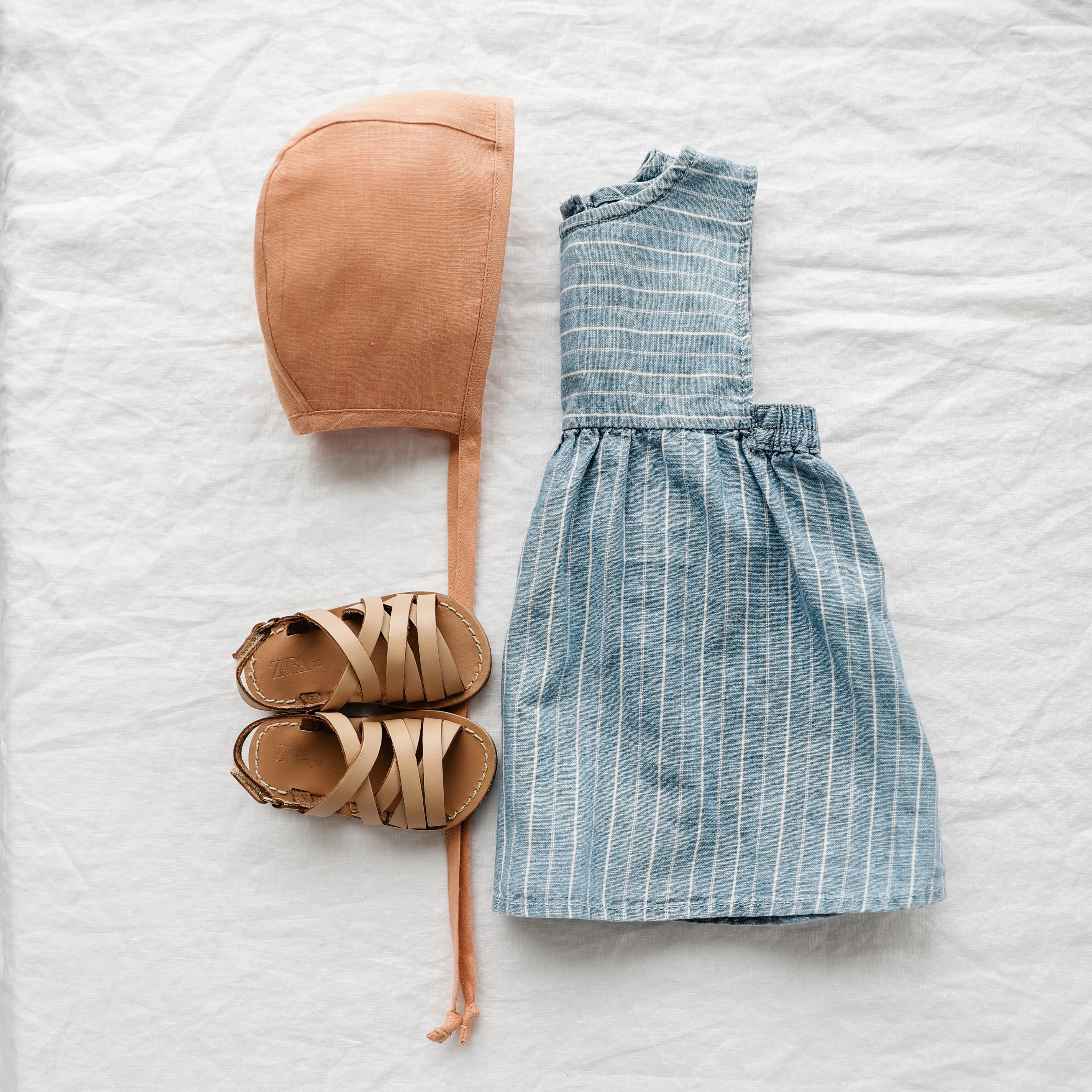 Desert Trail Linen Bonnet