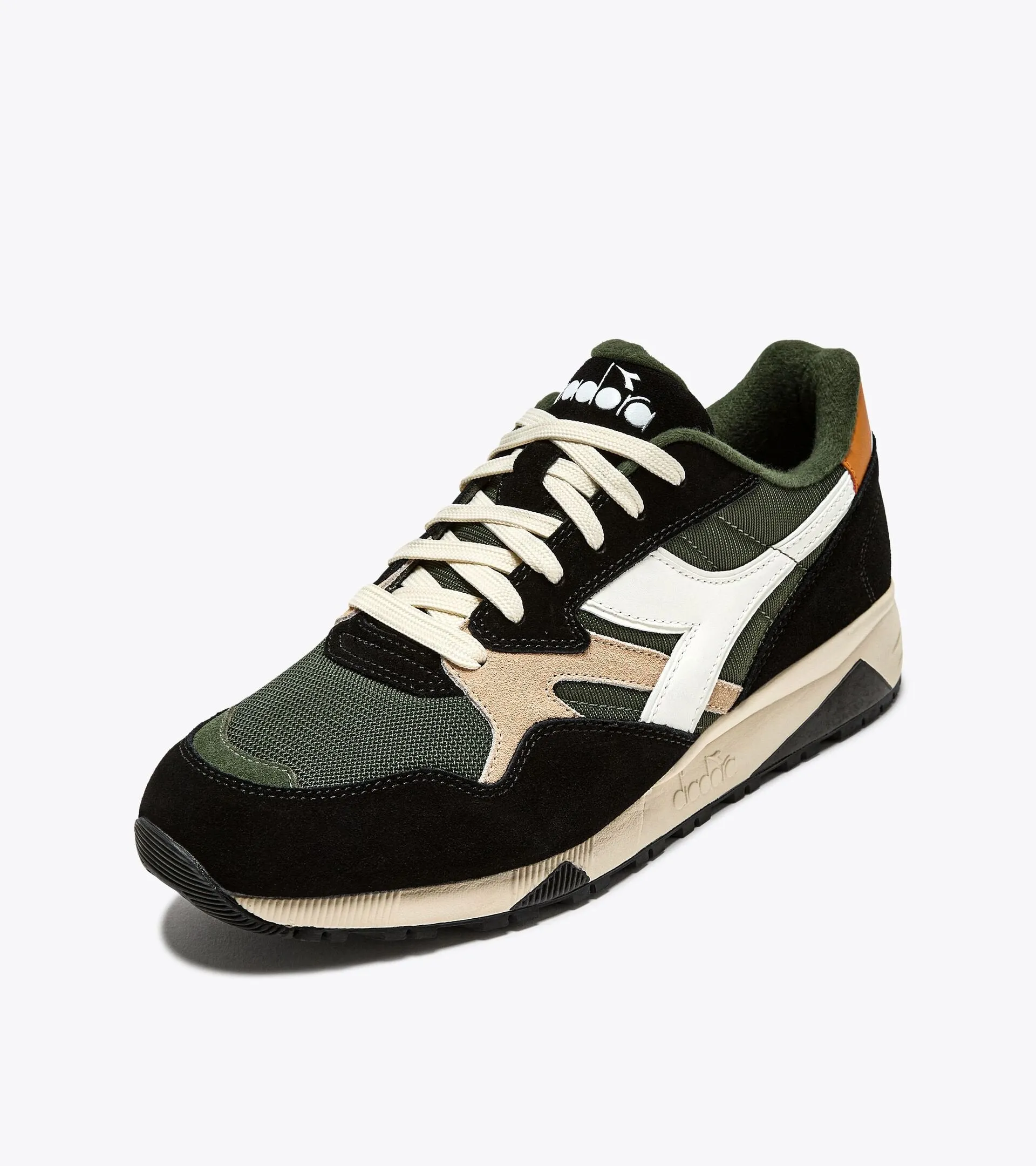 Diadora N902 Trainers Kombu Green/Black