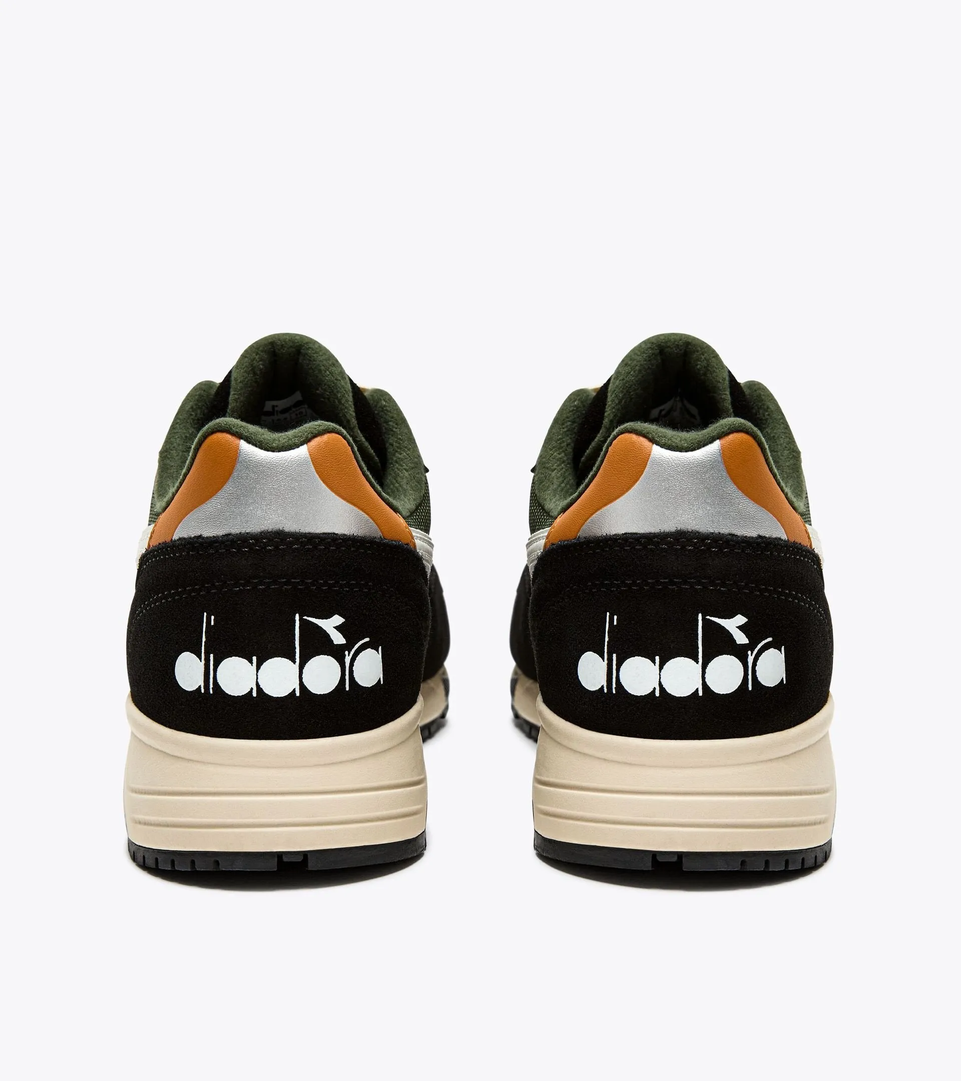 Diadora N902 Trainers Kombu Green/Black