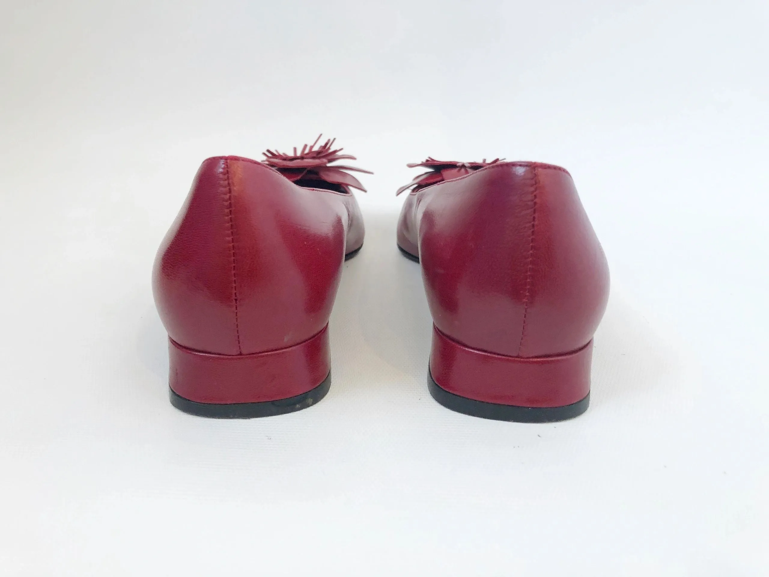 Kate Spade NEW York Flower Accent Flats Size 6