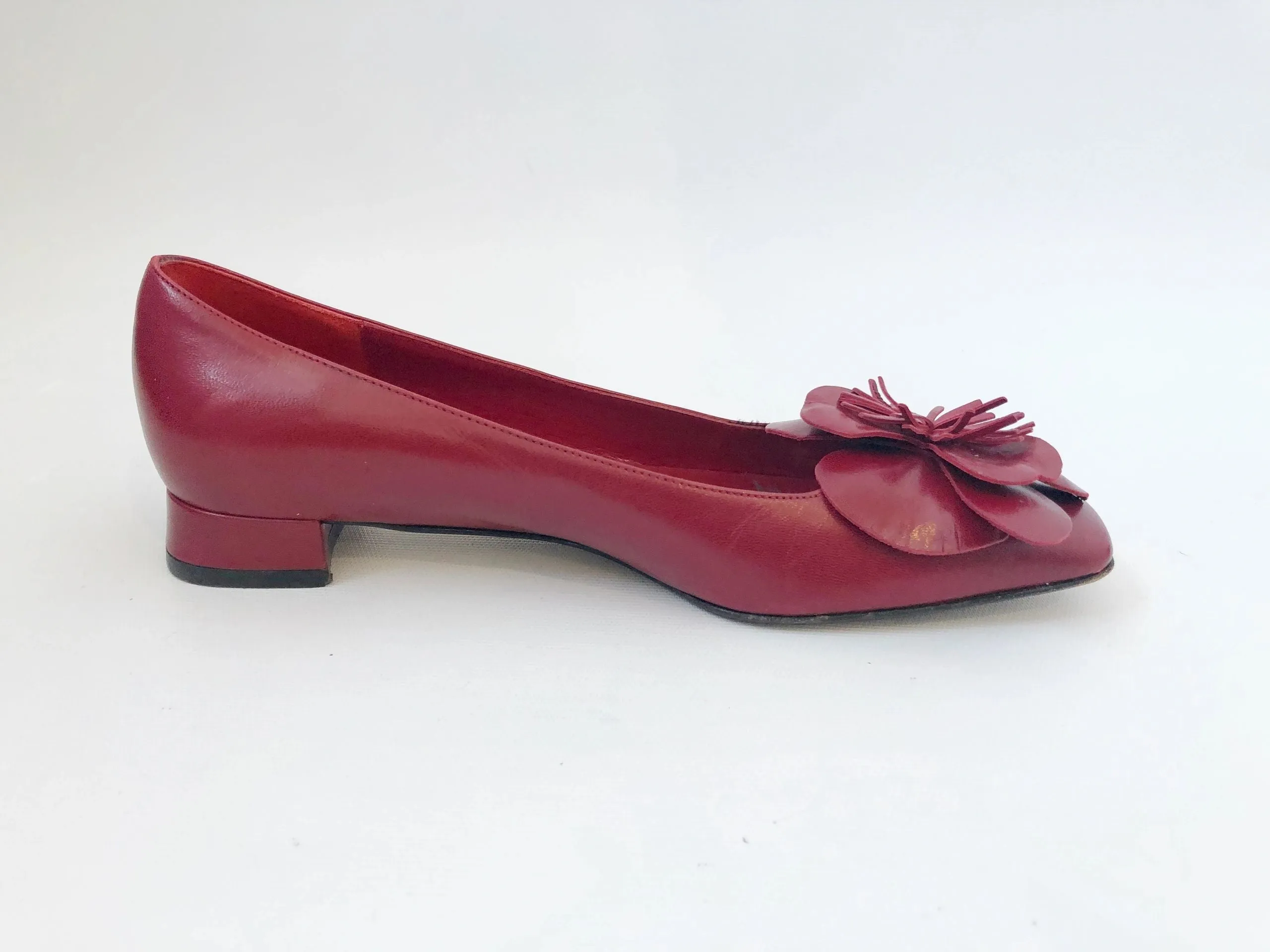 Kate Spade NEW York Flower Accent Flats Size 6