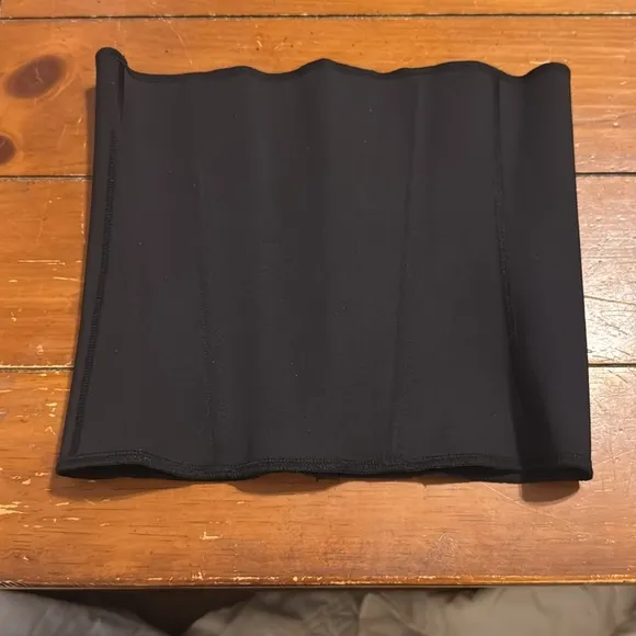 NWT Waist Trainer | Onyx | Skims