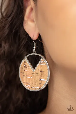 Paparazzi - Nod to Nature - White Earrings