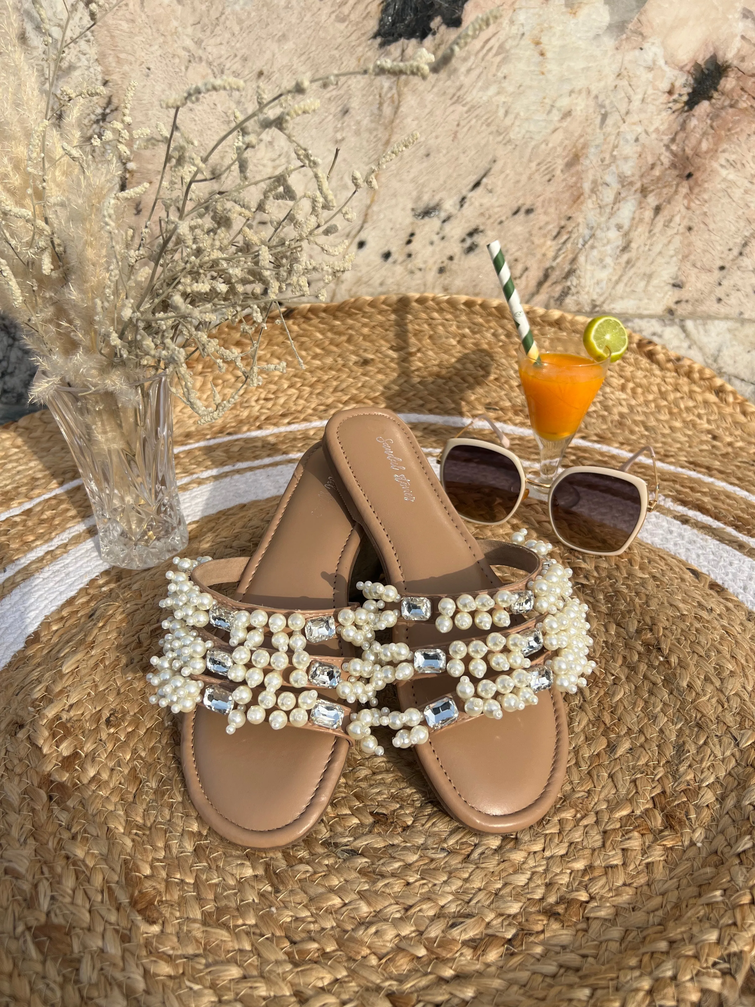 Pearl Luxe Sliders