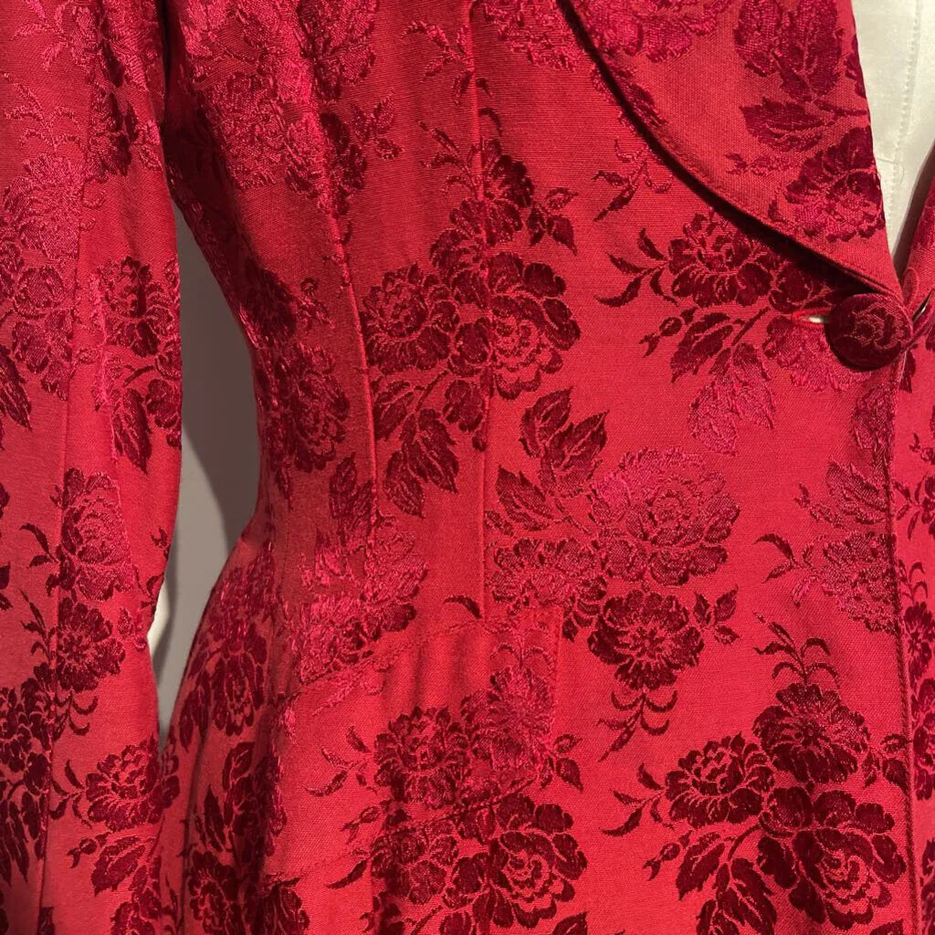 Red Daycoat with Roses