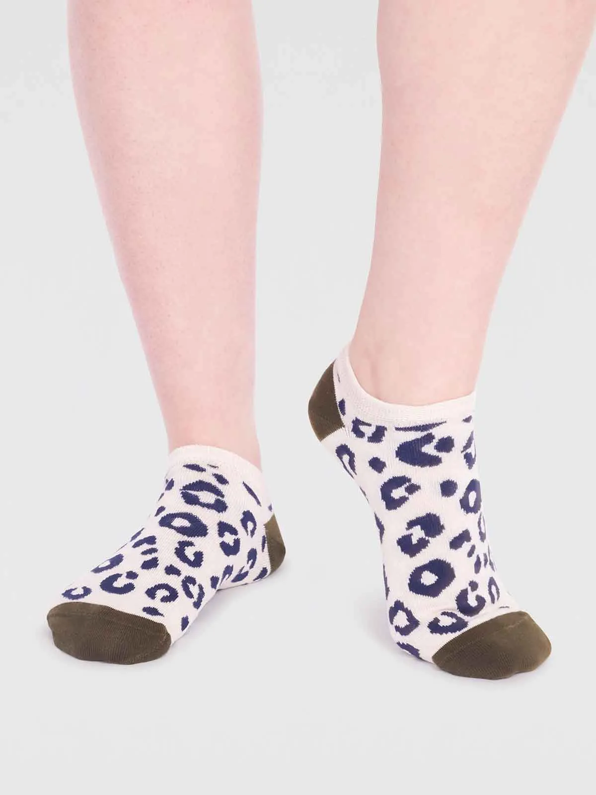 Reese Bamboo Leopard Trainer Socks in Cream by Thought, Size 4-7
