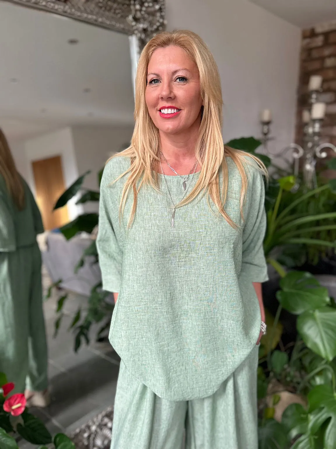 Sage Short Sleeve Round Neck Top Kirsty