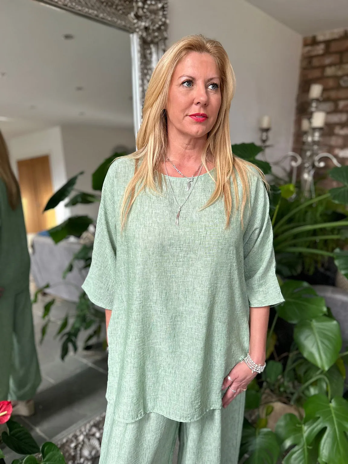 Sage Short Sleeve Round Neck Top Kirsty