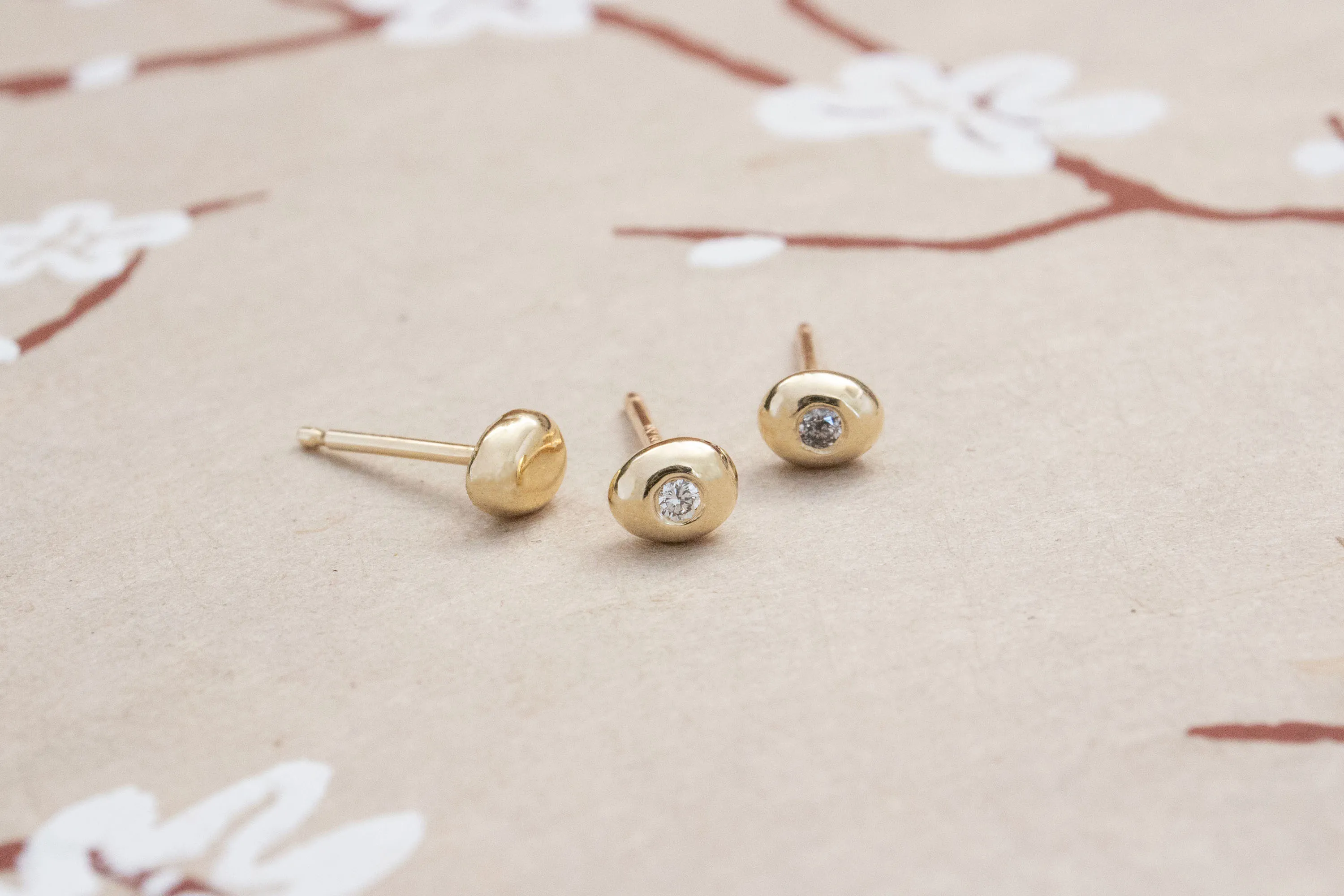 Smooth Mini Pebble Studs