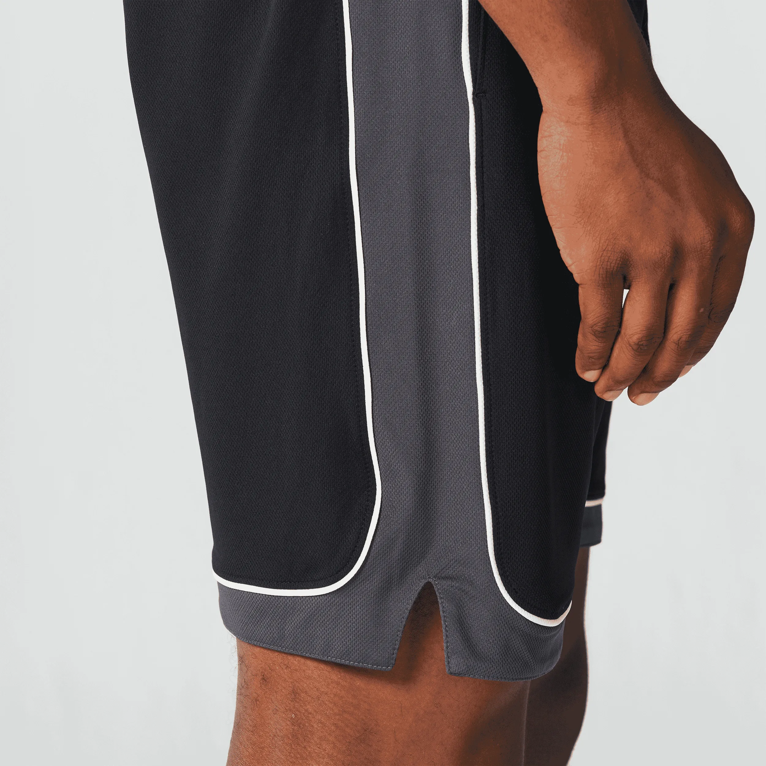 SQUATWOLF 9" BASKETBALL SHORTS