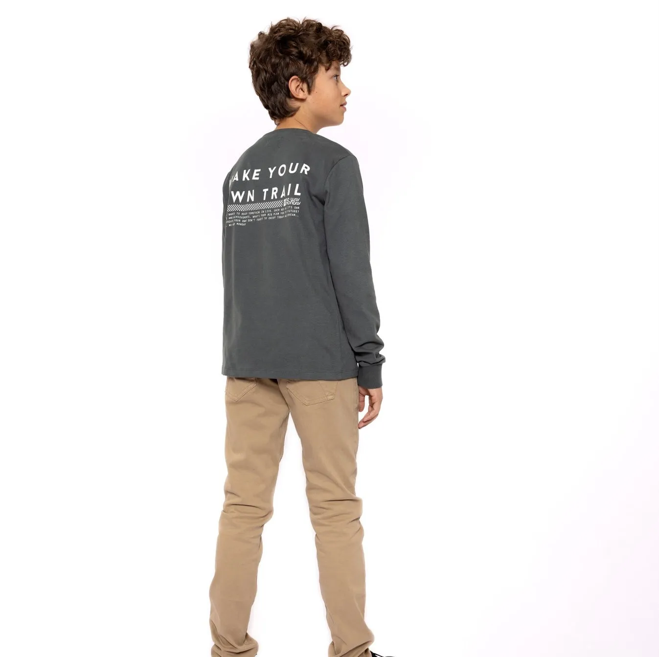 Youth Boys Longsleeved Cotton Shirt in Army Green: Sizes 7 to 14